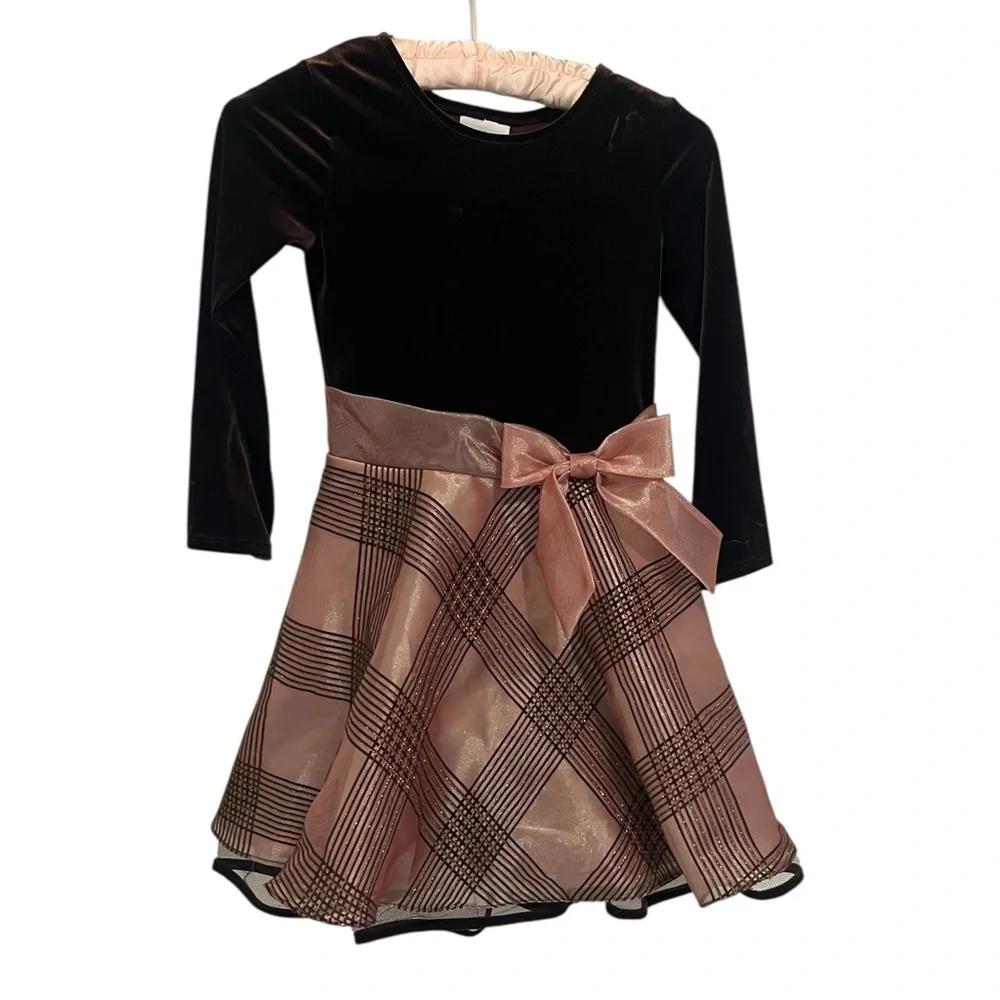 Iris & Ivy brown velvet dress